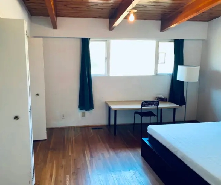 Furnished Master bedroom with PRIVATE washroom. Utilities incl