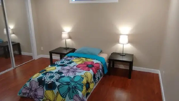 ROOM FOR RENT, SHORT TERM RENTAL, KINGSWAY MALL AREA, DOWNTOWN