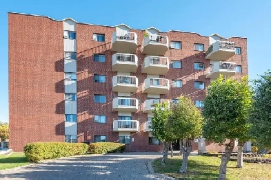 3 1/2 SAINT-LAMBERT – Immeuble en béton – Libre 1er janvier 2027