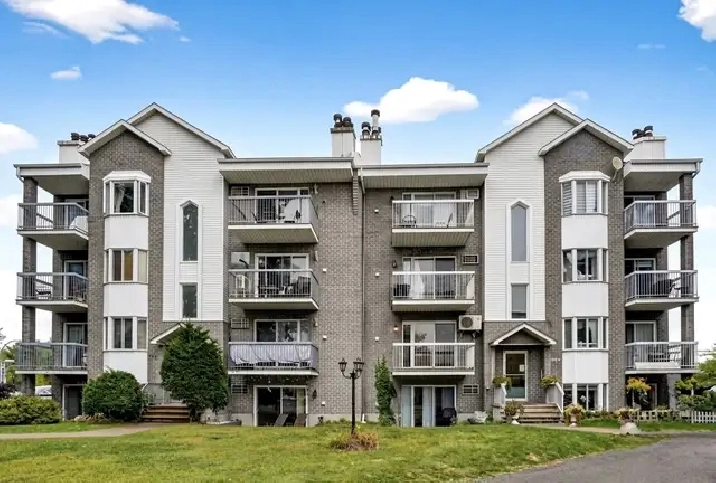 Condo à Louer Ste-Therese - 4 1/2 - $1600