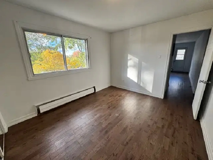 logement 3 et demi (1 chambre fermée)