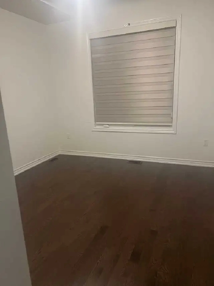Room for Rent in Barrie – Female Only