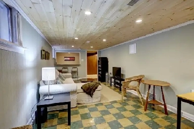 2 1 Bed / 1 Bath Basement Apartment for Rent