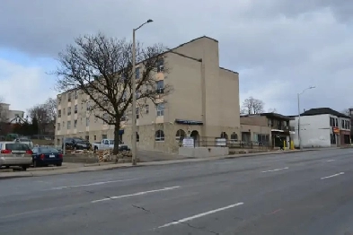 1 Bedroom - 570 King St W