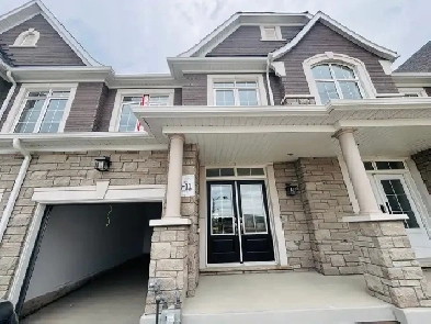 Brand New 3 Bedroom Townhouse For Rent in Richmond Hill