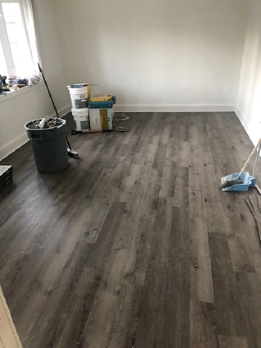 4-Bed Room Top & Main Floor Neilson/Kingston