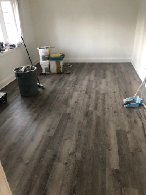 4-Bed Room Top & Main Floor Neilson/Kingston