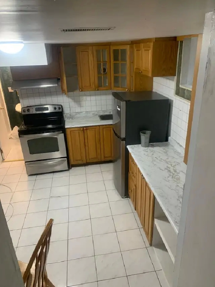 BRIGHT, BEAUTIFUL & CONVENIENT 2 BEDROOM APARTMENT – ETOBICOKE