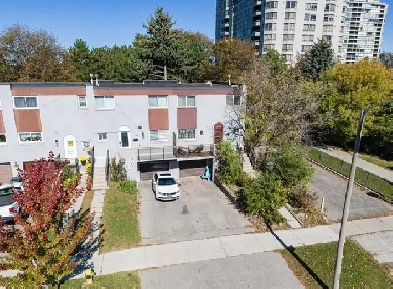 RARE FIND - Well- Priced 4 Bedroom Condo Townhouse - Scarborough