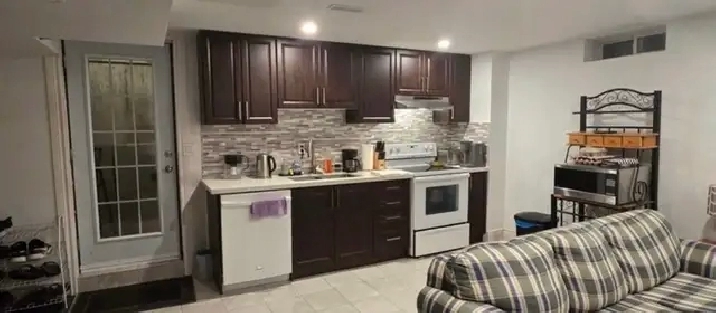 2 Bed Rooms unit for rent