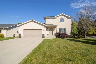 1560 Sq. Ft. Home in Steinbach.  MOVE IN READY!