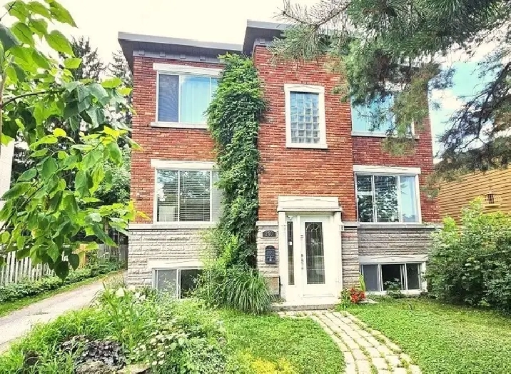 5 ½ dans le (vrai) Vieux Longueuil