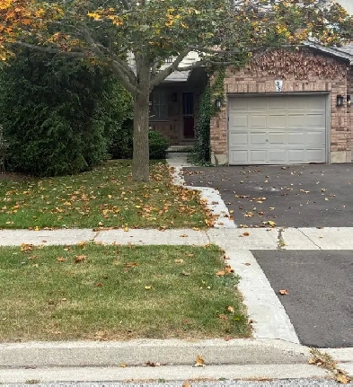 Semi-detached home for rent, West Ancaster