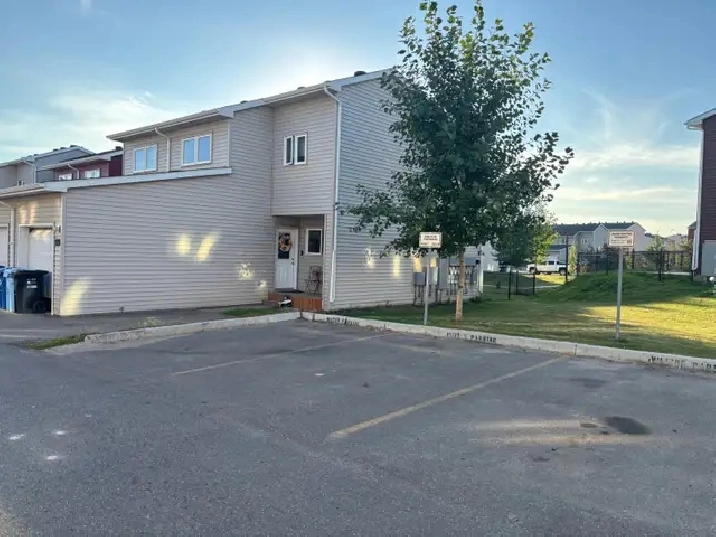 4 bed 1.5 bath to house in abasand