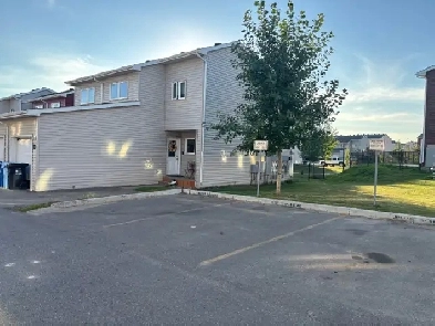 4 bed 1.5 bath to house in abasand