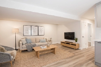 44 Hatter Ave, Welland - All Inclusive 2 Bed Lower Unit