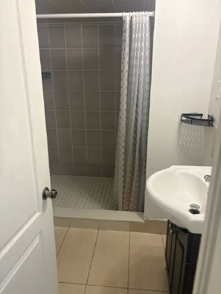 One Bedroom basement for Rent