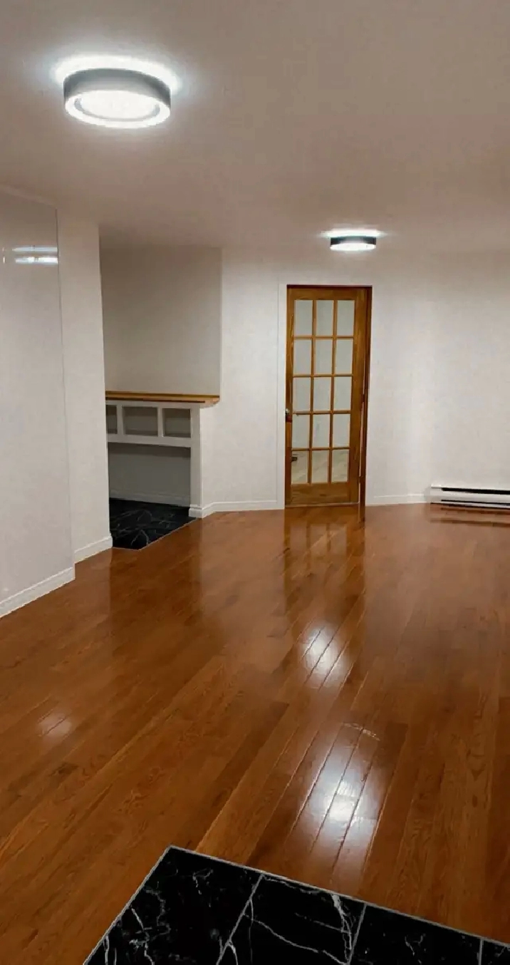 8 ½ à louer à Sherbrooke – Secteur Fleurimont rez-de-chaussé