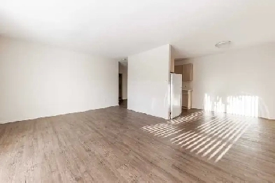 1 bedroom apartment-Sublet water and hydro included