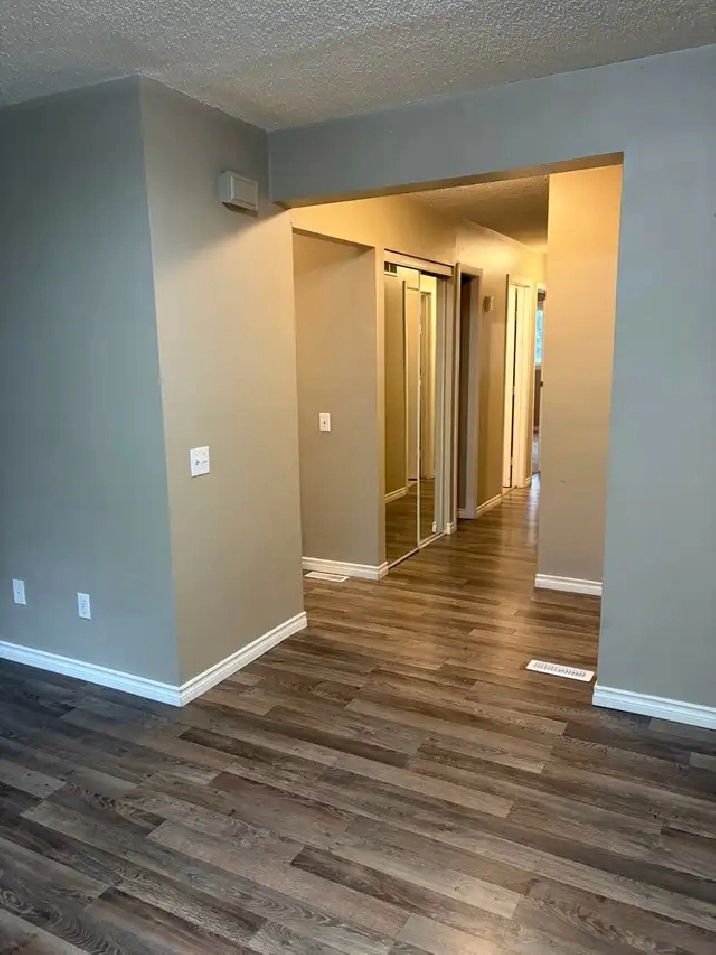 2 Bedroom Rundle Apartment For Sale