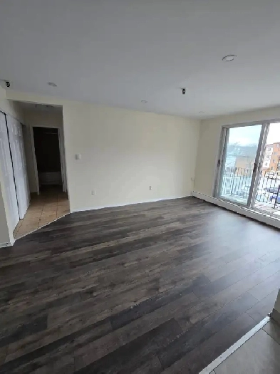 Waterfront 1BR w/ Reno Kitchen - 223 Windmill Unit 430 (Dec 1)