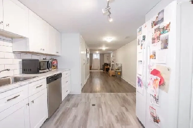 3 Winston Rd, St. Catharines - 2 Bedroom Lower Unit