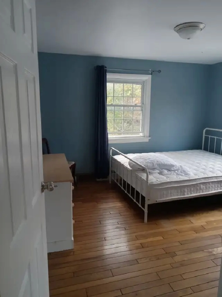 Female Roommate wanted in Fort Erie