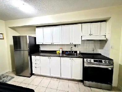 Private 1 Bdrm Apartment- Ground Floor - Walking to Scarb.Go