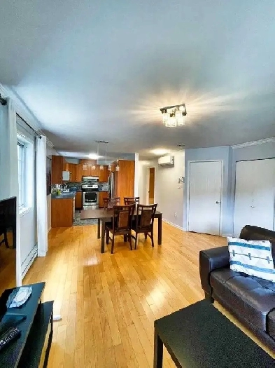 4 1/2 MEUBLÉ,  2 CHAMBRES FERMÉES, 2 BALCONS