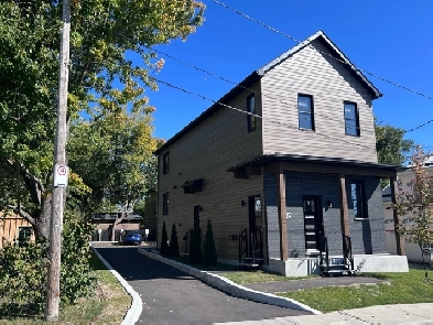 APPARTEMENT 2 CHAMBRES NEUF, VIEUX-AYLMER, HYDRO INCLUS