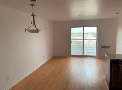 Condo 31/2 Urbania avec balcon