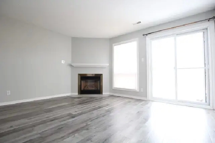 Lovely 2 Bdm/1.5 Bth Upper Unit Terrace Home, Orleans, Jan 1