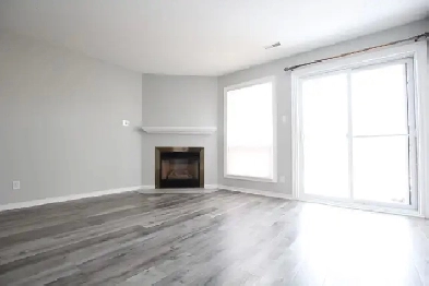 Lovely 2 Bdm/1.5 Bth Upper Unit Terrace Home, Orleans, Jan 1