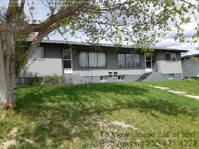 Cranbrook 2 bedroom apartment, available Nov 1