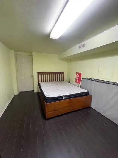 1 - 2 Bedroom Basement for rent near Sheridan College
