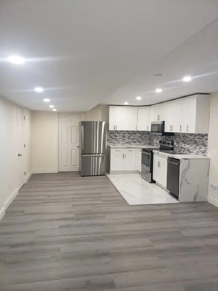 VAUGHAN - WESTON & RUTHERFORD - 2 BED, 1 BATH BASEMENT FOR RENT