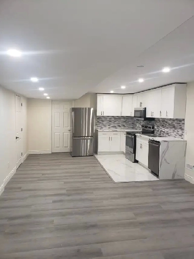 VAUGHAN - WESTON & RUTHERFORD - 2 BED, 1 BATH BASEMENT FOR RENT