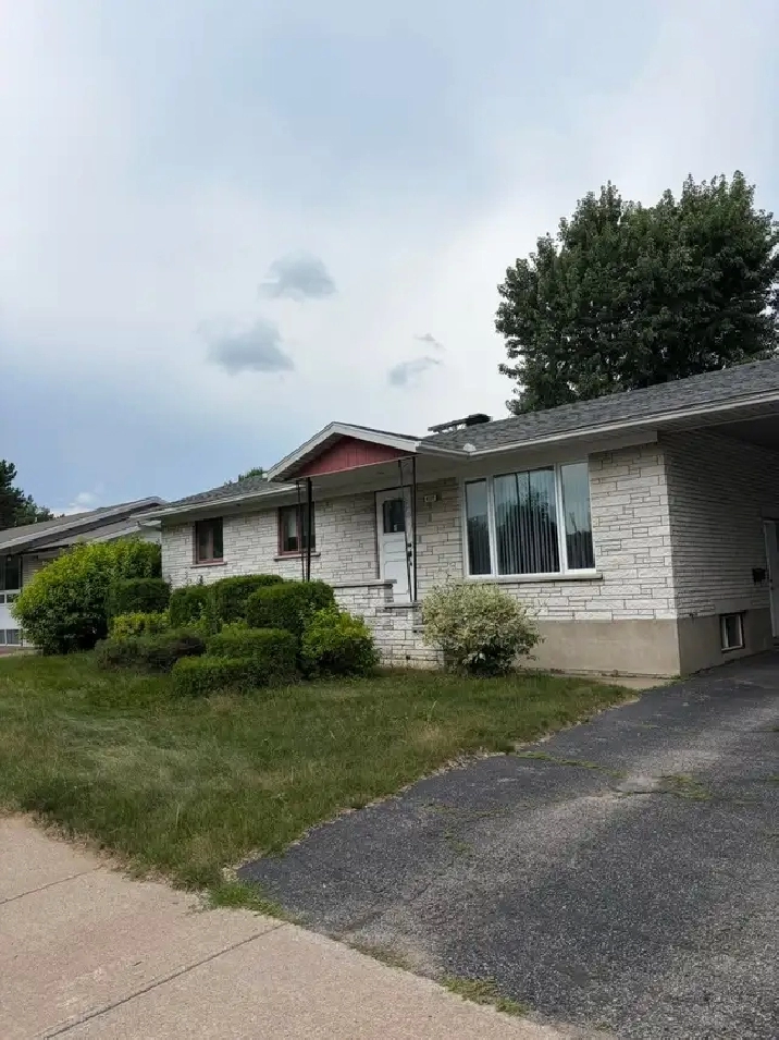 MAISON À LOUER | 3 CHAMBRES | TROIS-RIVIÈRES 4125, rue Savard,