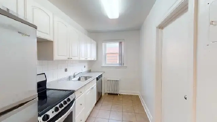 spacious 2-bedroom apartment for rent, Sandy Hill - ID 4768