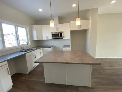 House for rent at Aurora Northpoint starting Nov 16
