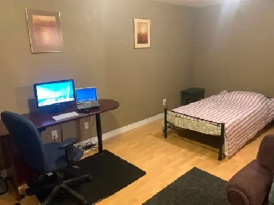 Large Furnished Room for One Person in Chatham for October 2026