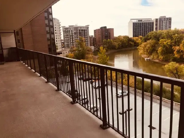 Luxury condo on Wellington Crescent