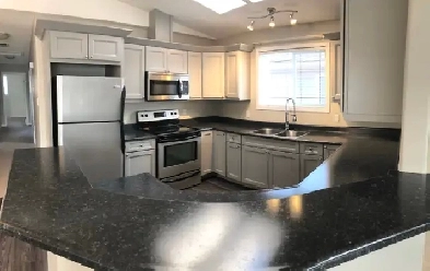 Home Sweet Home! Timberlea ~ 3 bedroom/2 bathroom