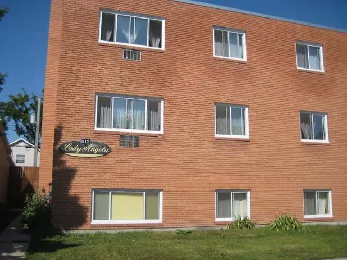 512 YOUNG - 1 BR available Nov 1st