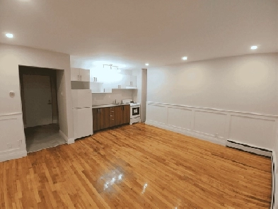 Bachelor Unit for Rent –1404 Rosenthal, Ottawa