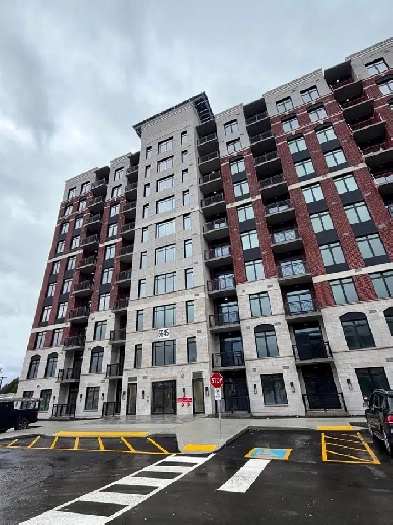 Brand new 1 bedroom   den condo for rent/lease - Stouffville