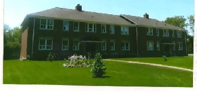Large 1-Bed Apt in Oshawa near Costco