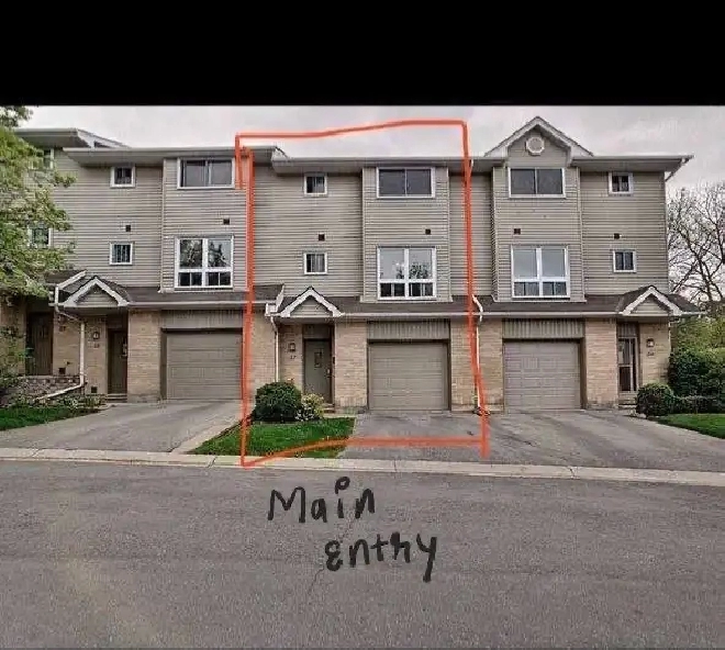 Bright 3-Bedroom   Den Home on Third Street – London, ON