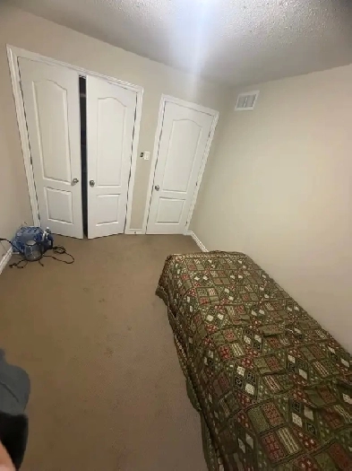 Private Room in Barrhaven