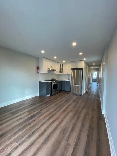 1 Bedroom Apartment Main Floor in a House  UTILITIES INCLUDED